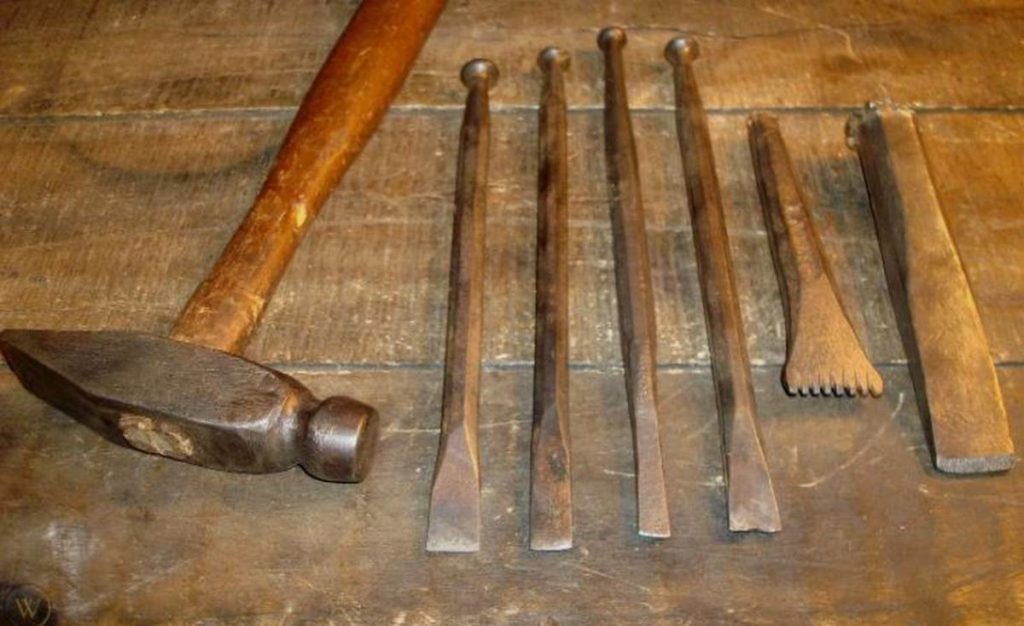 What is a chisel and what is it used for? - Shop Sculpture Tools  Rock&Tools.com